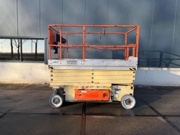 Veiling: Schaarlift JLG 3246ES Elektrisch 11.68m 2013, Ophalen
