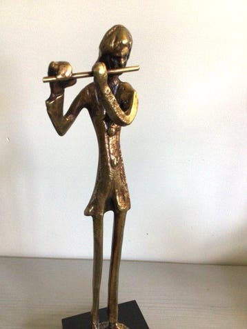 sculptuur, “ De Fluitist “ - 28 cm - brons ( verguld )