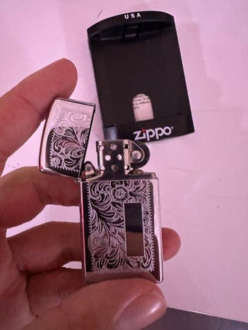 Zippo - Aansteker - IJzer (gegoten/gesmeed)