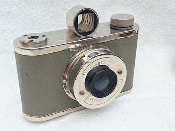Tahbes Synchro , met paraattas Analoge camera, Nieuw