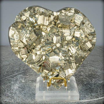 Pyrite dorée de grande taille, de première qualité, rare, Collections