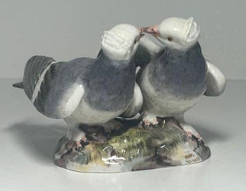 Meissen - Beeldje - Kissing Doves (Late 18th / Early 19th