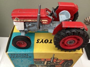 Corgi 1:43 - Modelauto - Massey Ferguson Tractor boxed 66, Nieuw