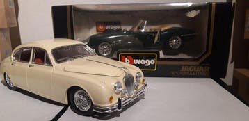 Bburago 1:18 - Modelauto (2) - JAGUAR E Cabrio -BURAGO -, Nieuw