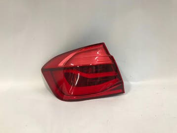 BMW 3 F30 Sedan LCI 16-19 linker achterlicht LED, Auto-onderdelen, Verzenden, Gebruikt