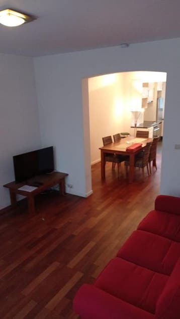 Appartement aan Avenue Charbo, Schaerbeek
