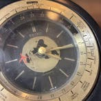 Tafel/bureauklokken - Seiko - Wereldtijdtafelklok QZ201K —