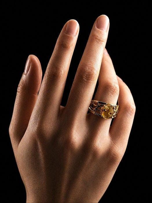 Barnsteen - Authentic Baltic Amber Fossil Inclusion Ring –, Verzamelen, Mineralen en Fossielen