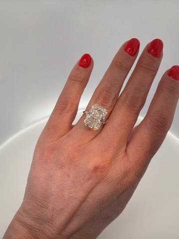 Ring - 14 karaat Geel goud - 10.27ct. tw. Diamant, Handtassen en Accessoires, Ringen, Nieuw