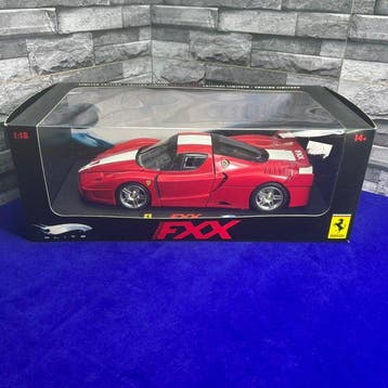 Hot Wheels 1:18 - Voiture miniature - Hot Wheels Elite 1:18