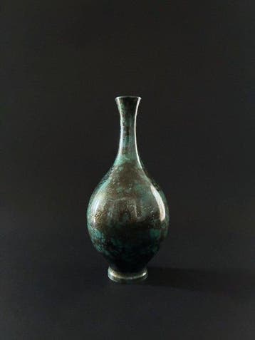 Vase à fleur unique - Bronze - Japon - Vase en bronze, Antiek en Kunst