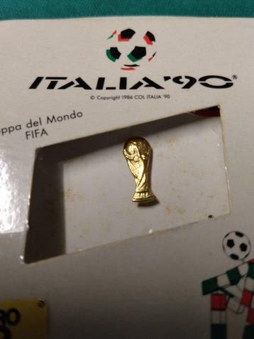 Wereldkampioenschap Voetbal - 1990 - Speld, Verzamelen, Nieuw