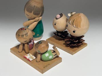 Vintage Japanse Kokeshi- en volkskunstpoppen – Sat Suigai,