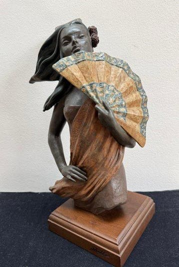 Andres Peralta - sculptuur, Manola - 40 cm - Steengoed -, Antiek en Kunst