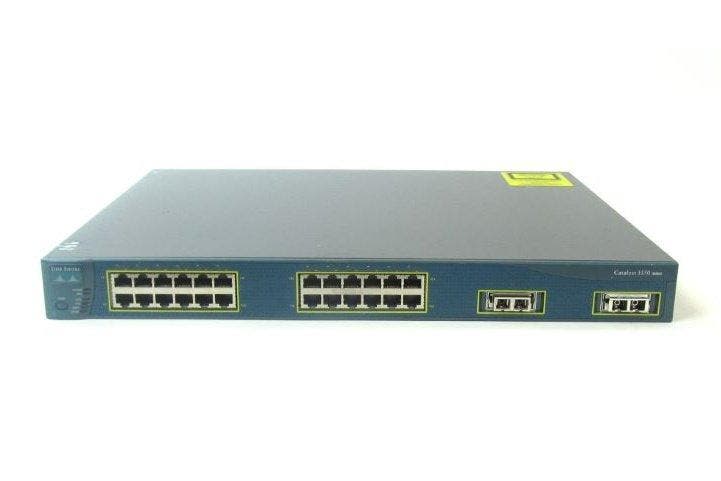 Cisco Catalyst WS-C3550-24-SMI, 24-Port 10/100 Ethernet, Informatique & Logiciels, Commutateurs réseau, Enlèvement ou Envoi