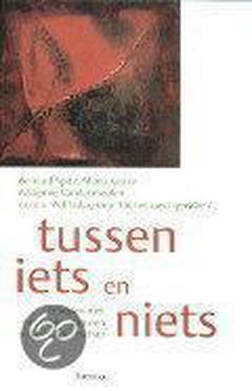 Tussen iets en niets 9789020934441 B. Spitz, Boeken, Verzenden, Gelezen, B. Spitz