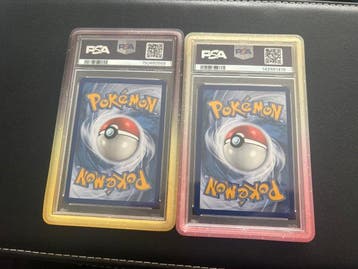 Pokémon - 2 Graded card - Red #213; #105 Full art, Alternate, Hobby en Vrije tijd, Nieuw