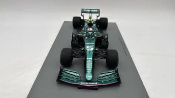 Sparkmodel 1:18 - Voiture miniature - Aston Martin AMR21