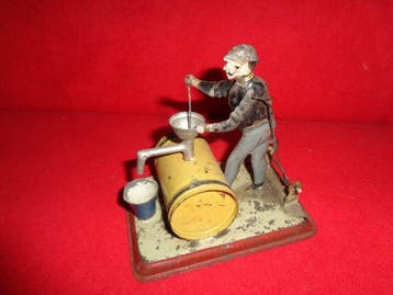 Probably Bing, Doll Or Carette - Jouet en étain - Winegrower