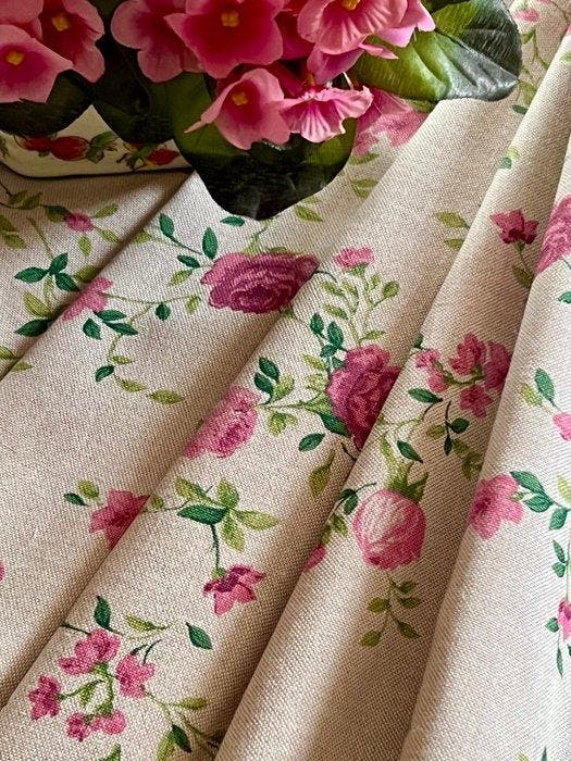 Victoriaans stijl romantische bloemenprint kleed voor grote, Antiquités & Art, Tapis & Textile