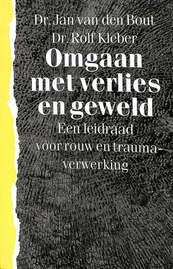 OMGAAN MET VERLIES EN GEWELD 9789021520926 J. van den Bout, Verzenden, Gelezen, J. van den Bout