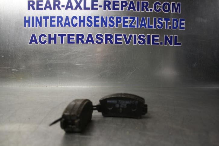 Remblokken set, Mintex 7530A18AA/F17 FF, KBA 60795 (Vooras), Autos : Pièces & Accessoires, Commande, Envoi