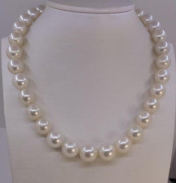 Collier Perles de la mer du Sud rondes certifiées ALGT -, Nieuw