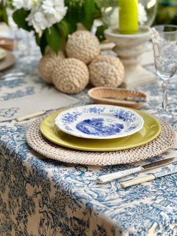 Tafelkleed toile de Jouy blauw en wit voor ruime tafels. -, Antiek en Kunst
