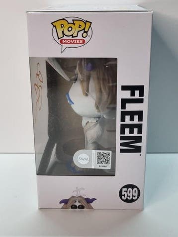 Funko - Funko Pop #599 Fleem (Small Foot) signed by James
