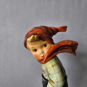 Goebel - Beeldje - Hummel #43/0 - March Winds - TMK8 -