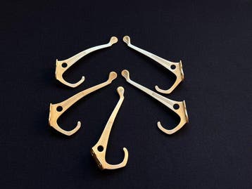 Prachtige Art Nouveau kapstokhaken met decoratie - Ensemble