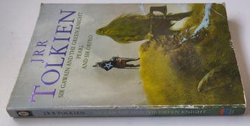 J R R Tolkien; John Howe - Sir Gawain and the Green Knight