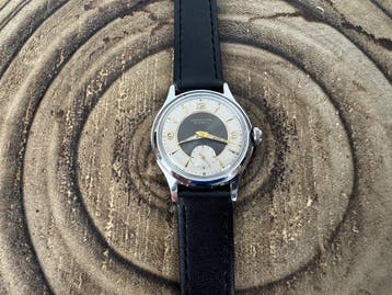 Junghans - cal. 93 - sub second - Zonder minimumprijs -, Nieuw