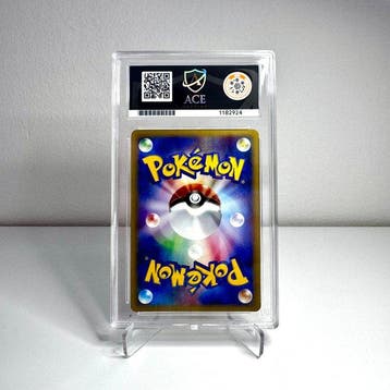 Pokémon - 1 Graded card - Charizard 103 Holo, First edition, Nieuw