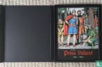 Prins Valiant - 1963-1964 - 2012, Boeken, Eén stripboek, Verzenden, Zo goed als nieuw, Baumann, Uwe, Foster, Harold.