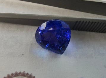 Bleu, Violet Tanzanite - 5.97 ct - International Gemological
