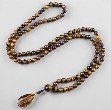 Echt een mooi ketting of boeddhistische rozenkrans, met de