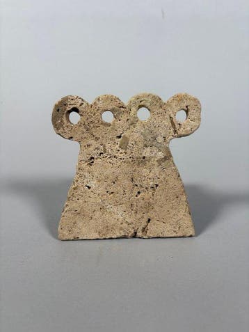Tell Brak calcite Idole campaniforme aux yeux. - 11 cm