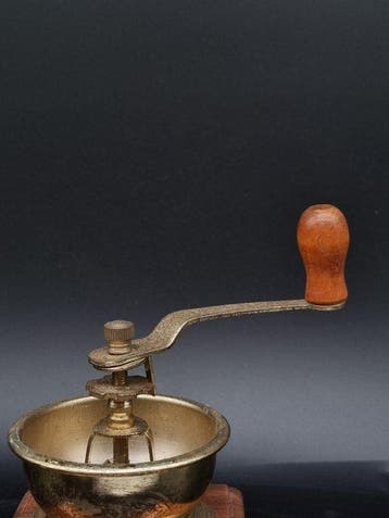 Moulin à café - Moulin à café antique – bois et laiton avec