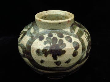 Oud-Chinees Porselein Versierde vaas - Yuan-dynastie - 17.5