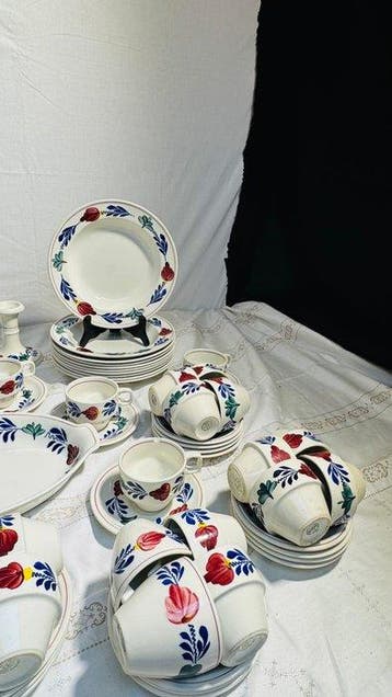 Royal Boch - Tafelservies voor 12 (88) - Porselein