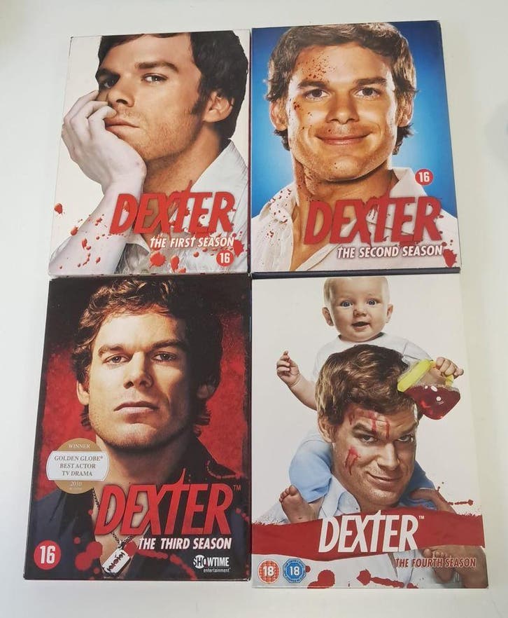 Dexter - Seizoen 1 t/m 4 (Seizoen 4 Geen Nederlandse Onderti, CD & DVD, DVD | TV & Séries télévisées, Envoi