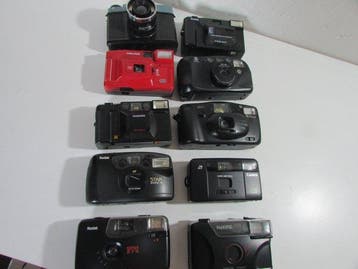 Kodak, Chinon, Fuji, Diana, Canon, Minolta, Haking, Halina