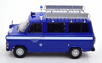 KK-Scale 1:18 - Voiture miniature - Ford Transit Bus MK1