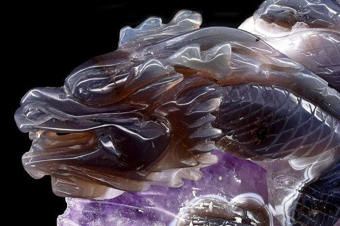Hoogwaardige agaat Chinese draak op gekrystalliseerde, Verzamelen, Mineralen en Fossielen