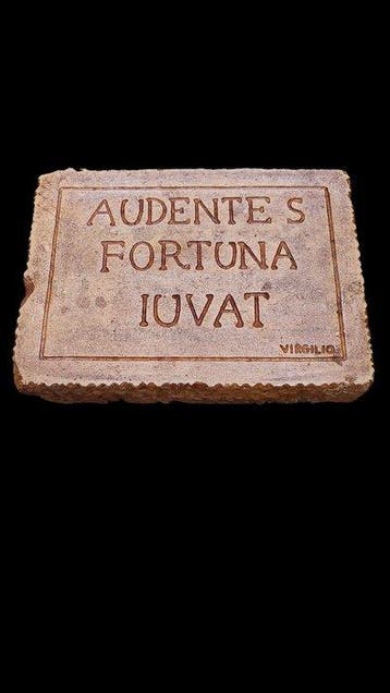 sculptuur, Epigrafe Audentes Fortuna Iuvat - 18 cm -