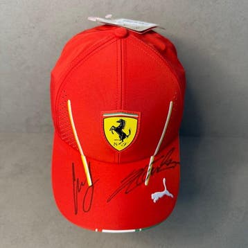 Ferrari - Formule 1 - Charles Leclerc & Carlos Sainz - 2024, Verzamelen, Automerken, Motoren en Formule 1, Nieuw