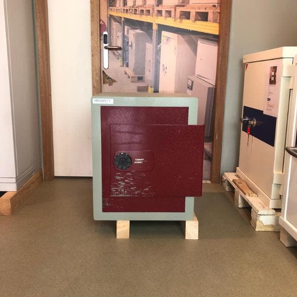 Gebruikte inbraakwerende Juwel kluis, Maison & Meubles, Extincteurs & Coffres-forts, Envoi