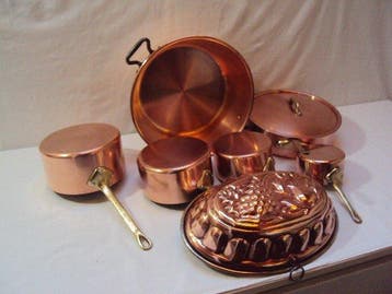 Magnifique lot 1 bassine a confiture 4 casseroles 1 moule a, Antiek en Kunst