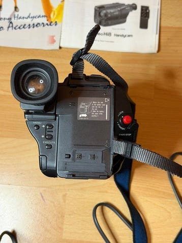 Sony CCD-TR650E Video8 camera